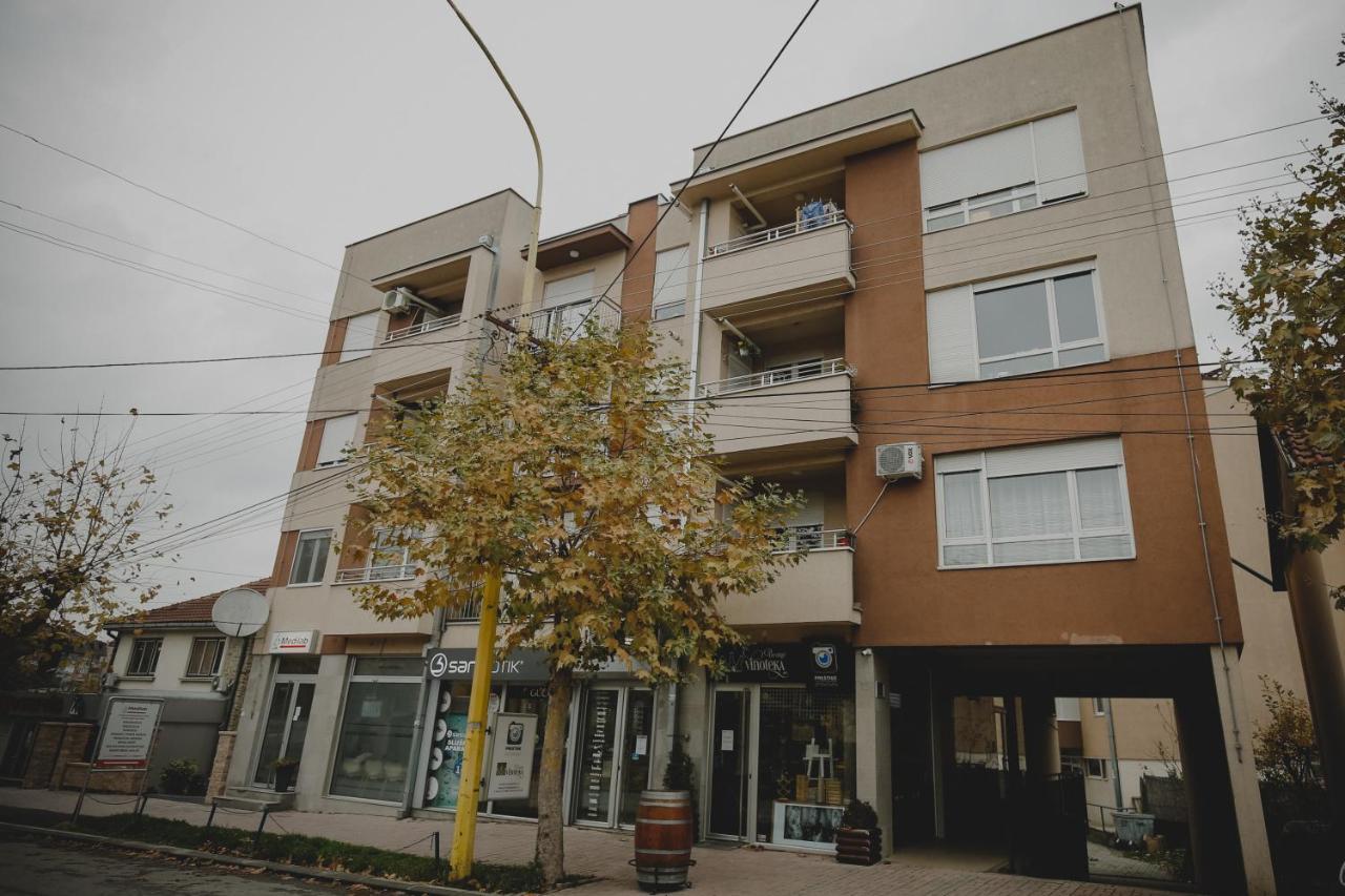 Prestige Apartment Gornji Milanovac Exterior foto